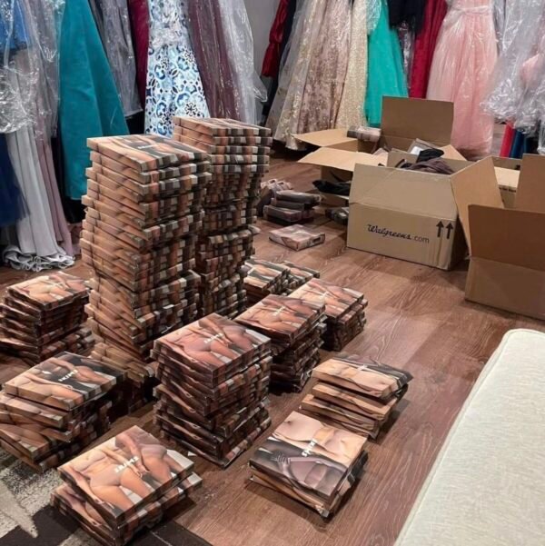 Skims clothing pallet