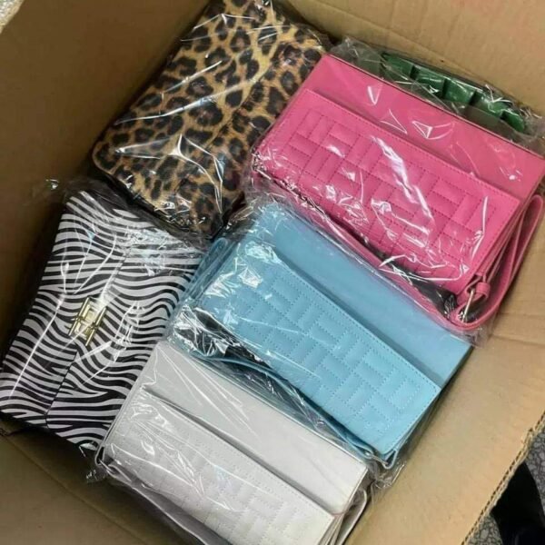 Woman bags & purse pallets