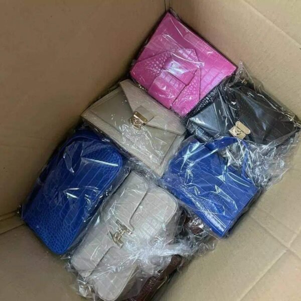 Woman bags & purse pallets