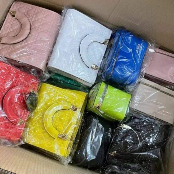Woman bags & purse pallets