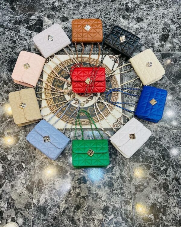 Woman bags & purse pallets
