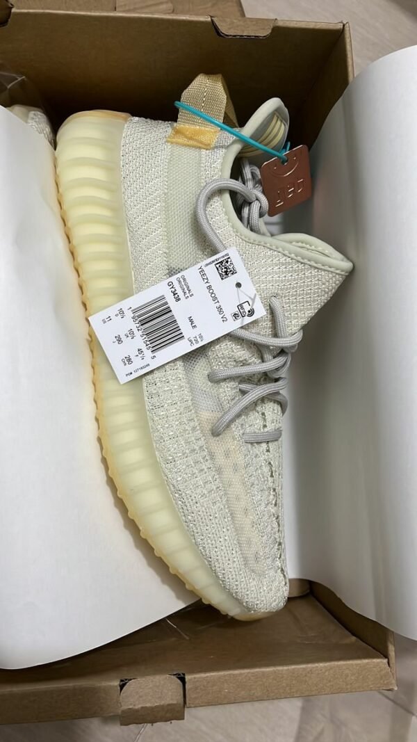 Yeezy sneakers pallets